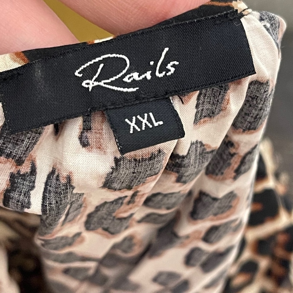 Rails Tabi Leopard Peplum Top - Picture 13 of 13